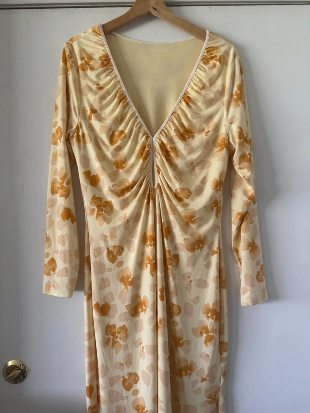 New Abercrombie & Fitch floral  keyhole cutout and a side slit dress Sz XL